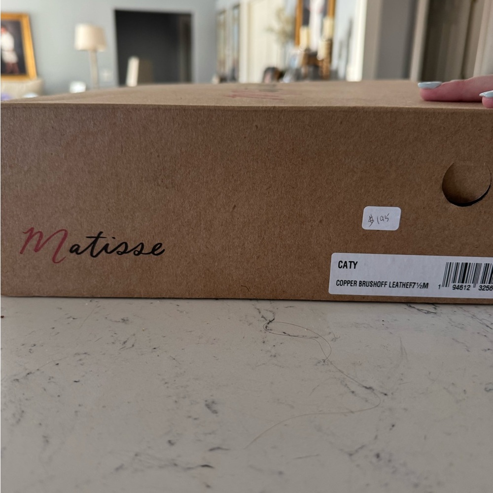 New in box. Matisse Caty Boots. Beautiful bronze color. Size 7.5 - Picture 3 of 3